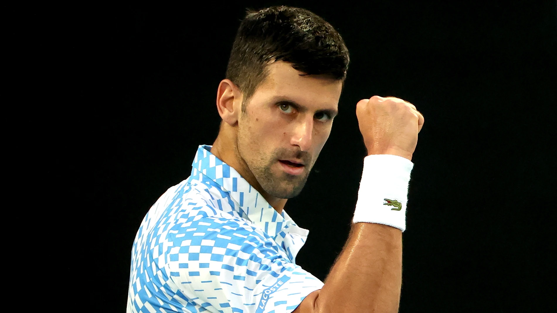 Novak Djokovic celebra un punto en el Open de Australia