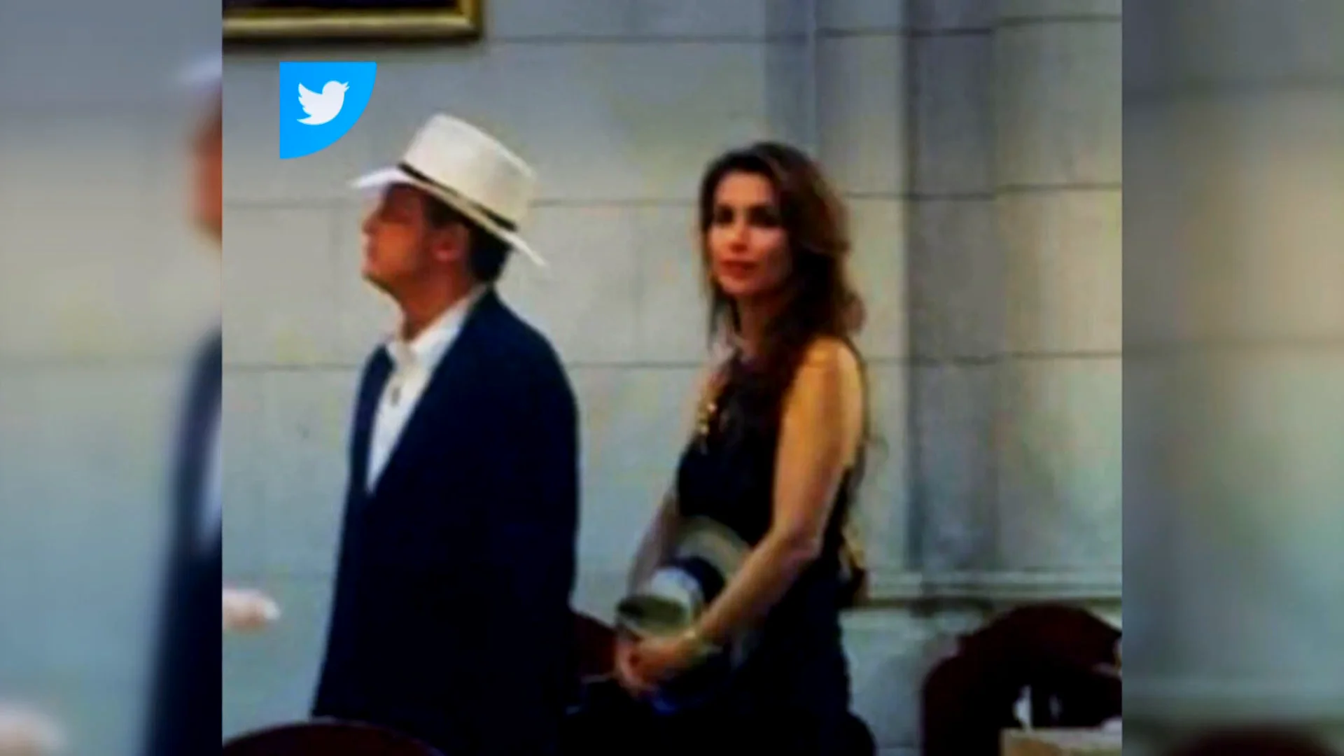 Luis Miguel y Paloma Cuevas siguen afianzando su relación y se van de cena por Bilbao Luis Miguel y Paloma Cuevas siguen afianzando su relación y se van de cena por Bilbao