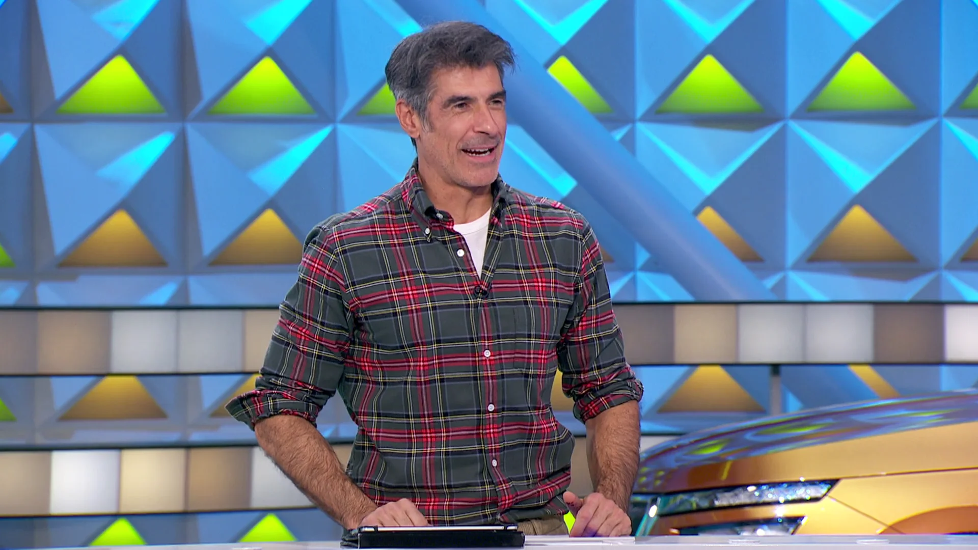¿Cuáles son los placeres de la vida? Jorge Fernández se moja en ‘La ruleta de la suerte’ ¿Cuáles son los placeres de la vida? Jorge Fernández se moja en ‘La ruleta de la suerte’