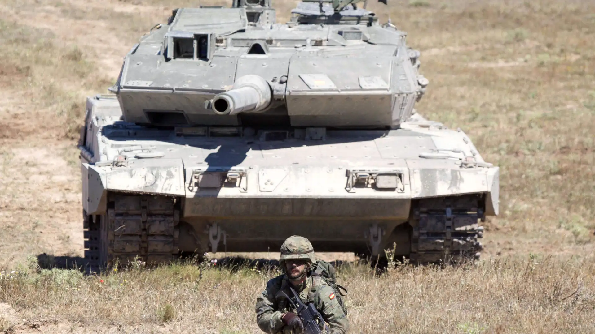 Un tanque Leopard 2 Un tanque Leopard 2