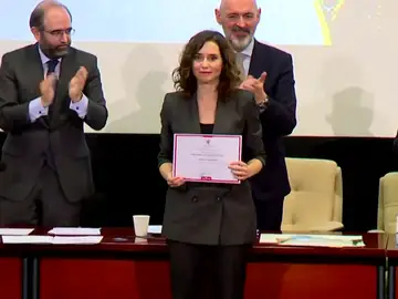 Isabel Ayuso durante el acto de la UCM en la que ha sido nombrada 'alumni ilustre' Isabel Ayuso durante el acto de la UCM en la que ha sido nombrada 'alumni ilustre'