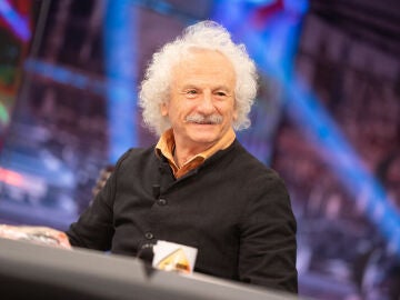 La ternura de Rafael &Aacute;lvarez, "El Brujo", conquista 'El Hormiguero': "En mis shows tambi&eacute;n hablo de Shakira" 