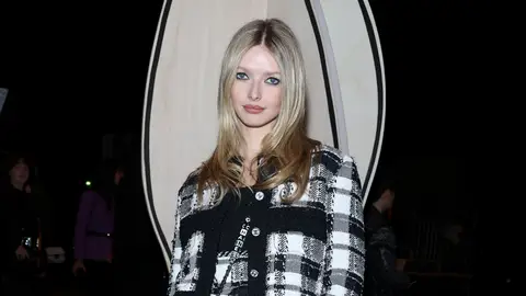 Apple Martin, la hija de Gwyneth Paltrow, en la Semana de la Moda de París