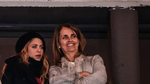 Shakira y su suegra Montserrat Bernabeu Shakira y su suegra Montserrat Bernabeu