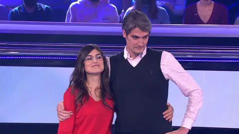 Isabel II de Inglaterra ‘arrebata’ 475.000 euros a Alicia y Juan en ‘Atrapa un millón’ Isabel II de Inglaterra ‘arrebata’ 475.000 euros a Alicia y Juan en ‘Atrapa un millón’