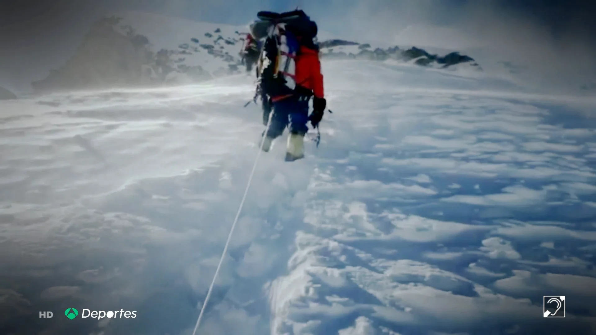 Txikon, primer alpinista en hacer cima en el Manaslu sin oxígeno y en invierno Txikon, primer alpinista en hacer cima en el Manaslu sin oxígeno y en invierno