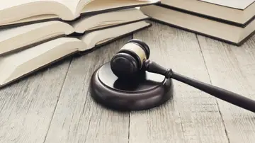 Un mazo de juez Un mazo de juez