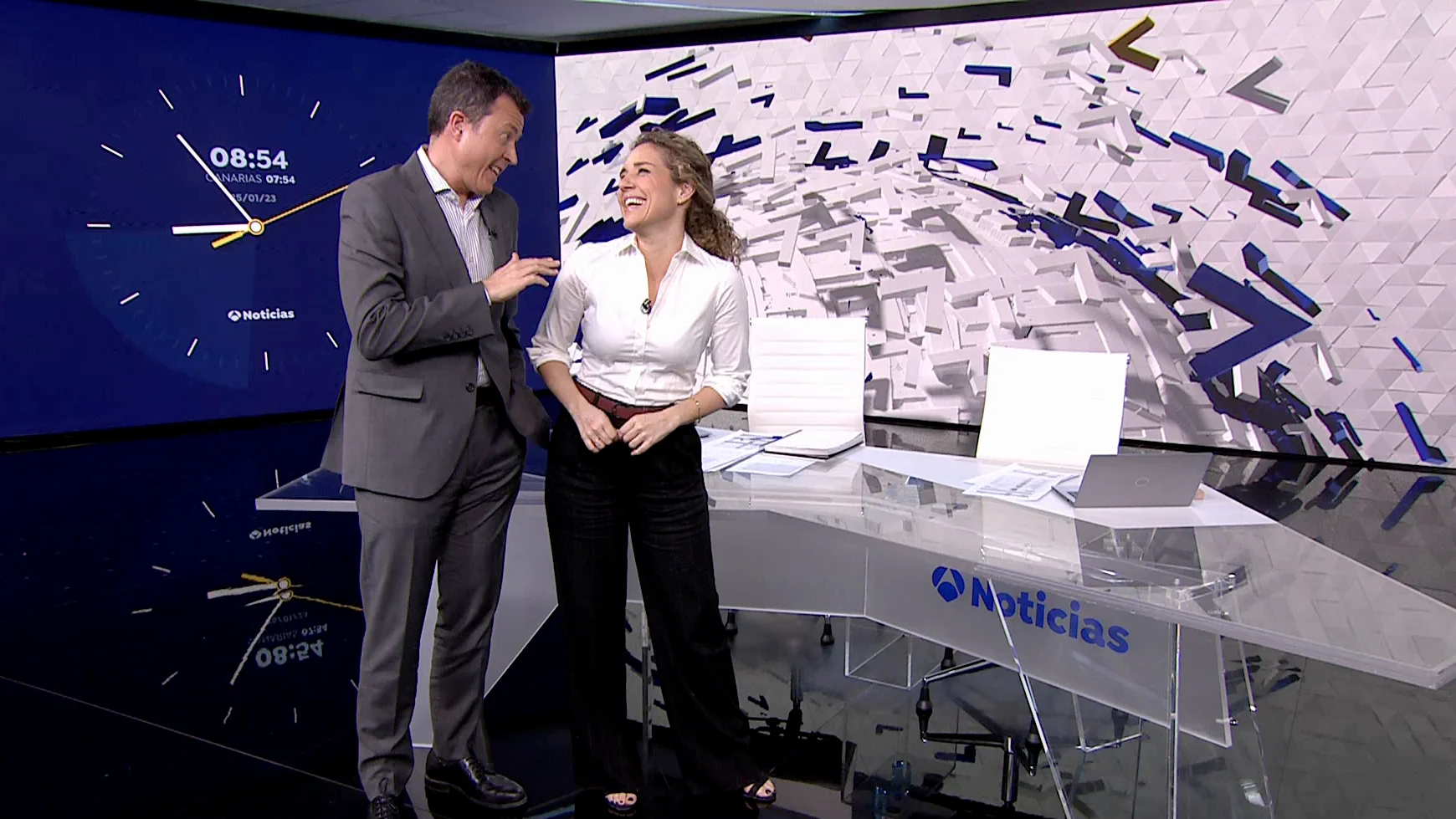 Manu S&aacute;nchez y Marina Monz&oacute;n