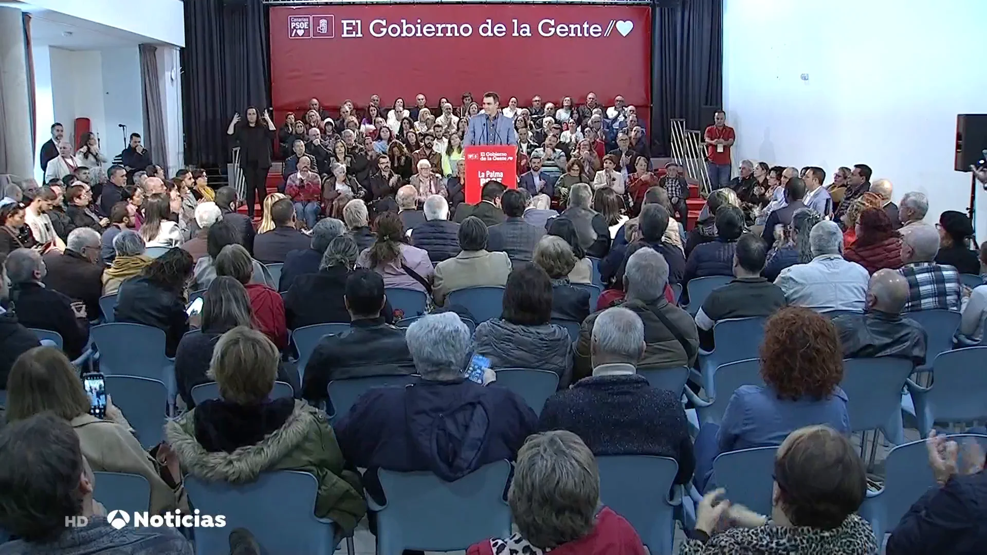 Pedro Sánchez anuncia la aprobación de 140 millones de ayudas a los agricultores de La Palma Pedro Sánchez anuncia la aprobación de 140 millones de ayudas a los agricultores de La Palma