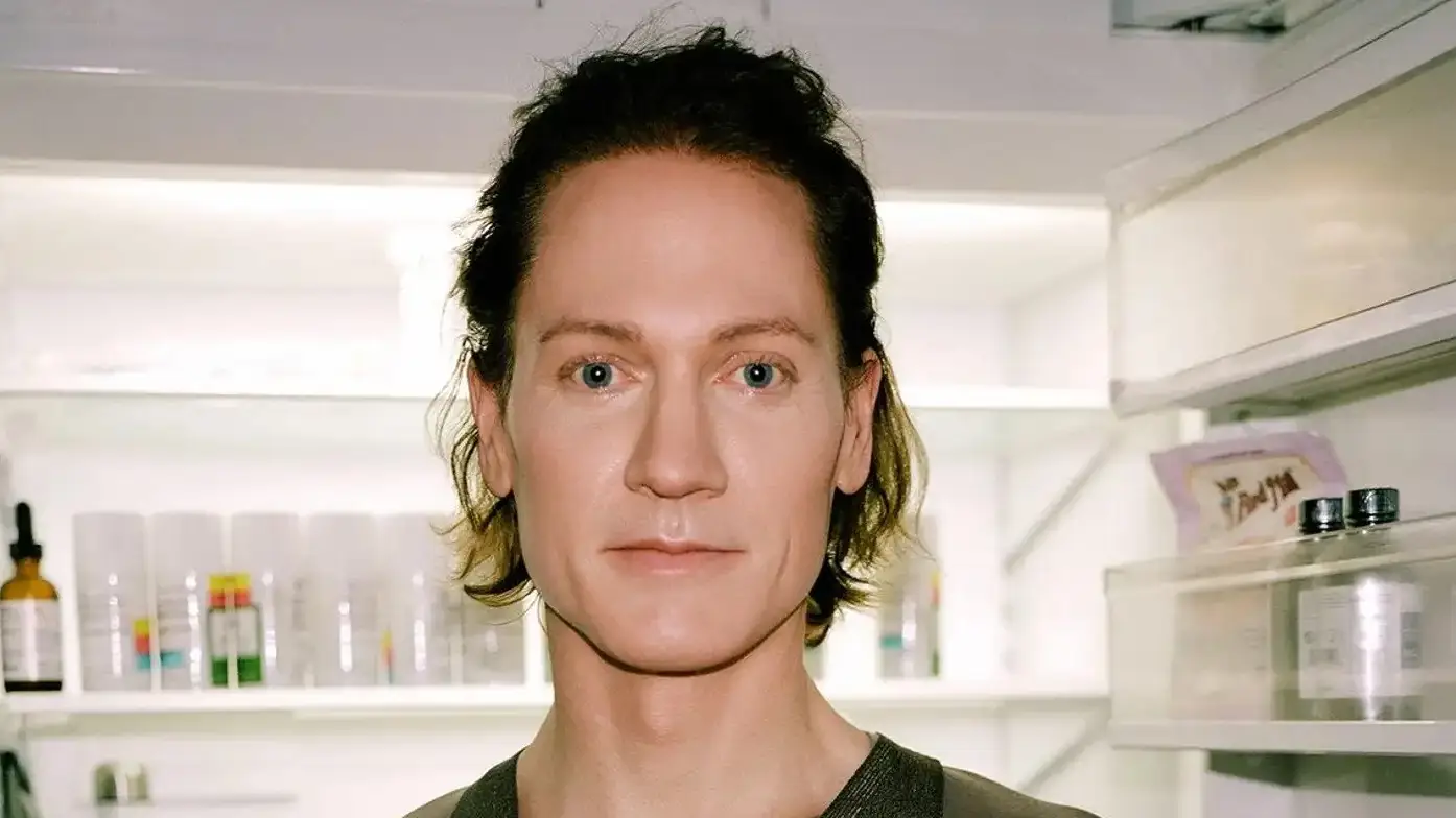 Imagen de Bryan Johnson, que tiene 45 años y quiere reducir el envejecimiento de los órganos un 25% Imagen de Bryan Johnson, que tiene 45 años y quiere reducir el envejecimiento de los órganos un 25%