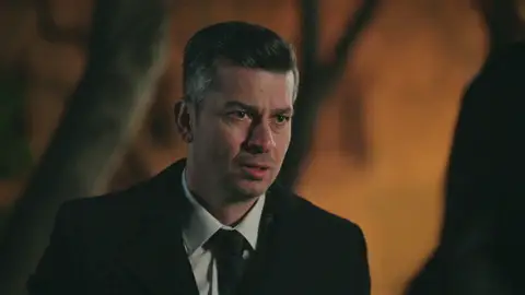 Zümrüt le confiesa a Osman que está embarazada de él: ¿Qué hará Aylin cuando lo descubra? Zümrüt le confiesa a Osman que está embarazada de él: ¿Qué hará Aylin cuando lo descubra?