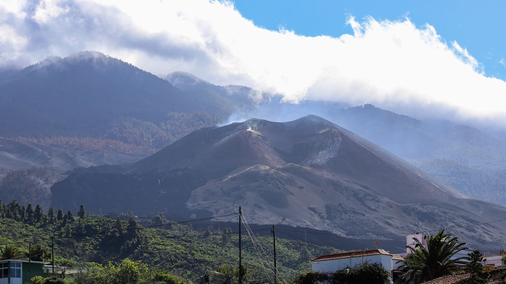 El volcán de La Palma tras la erupción El volcán de La Palma tras la erupción
