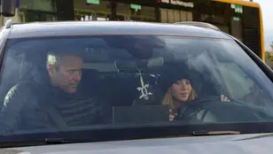 Shakira, en el coche con su hermano Tonino