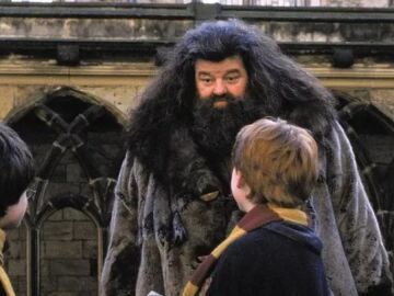 Harry y Ron con Hagrid en 'Harry Potter'