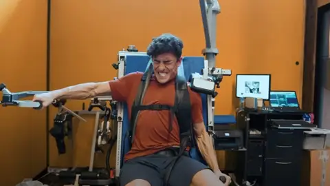 Marc Márquez, en una imagen de su exigente entrenamiento en Austria Marc Márquez, en una imagen de su exigente entrenamiento en Austria