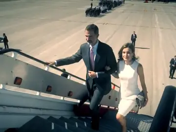 ¡Cita de parejas! El rey Felipe VI celebra su 55 cumpleaños por adelantado por Madrid ¡Cita de parejas! El rey Felipe VI celebra su 55 cumpleaños por adelantado por Madrid