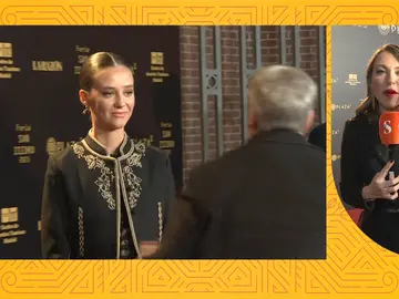 Victoria Federica recoge un premio de Roca Rey mientras el diestro torea en Perú: ¿Quedarán para dárselo? Victoria Federica recoge un premio de Roca Rey mientras el diestro torea en Perú: ¿Quedarán para dárselo?