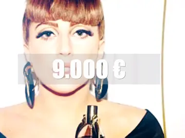 Una uña de Lady Gaga o un pañuelo de lágrimas de Messi: estas son las subastas más surrealistas Una uña de Lady Gaga o un pañuelo de lágrimas de Messi: estas son las subastas más surrealistas