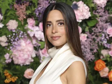 El peto premamá que María Fernández-Rubíes ha lucido hasta el último momento de su embarazo El peto premamá que María Fernández-Rubíes ha lucido hasta el último momento de su embarazo