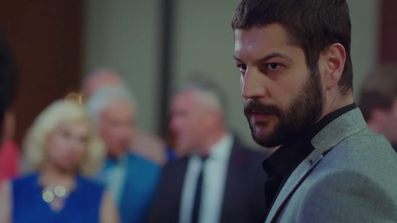 Cemal salva a Demir de su condena:“Le prometí a tu hija que volverías” Cemal salva a Demir de su condena:“Le prometí a tu hija que volverías”