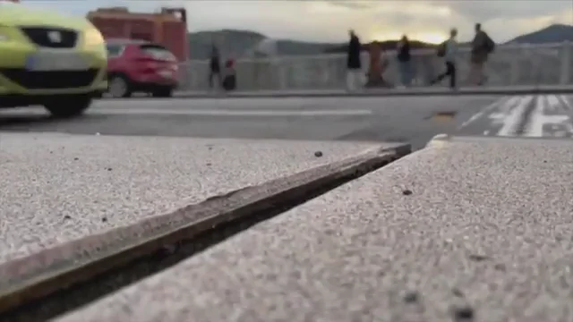 El temblor del puente de Deusto en Bilbao El temblor del puente de Deusto en Bilbao