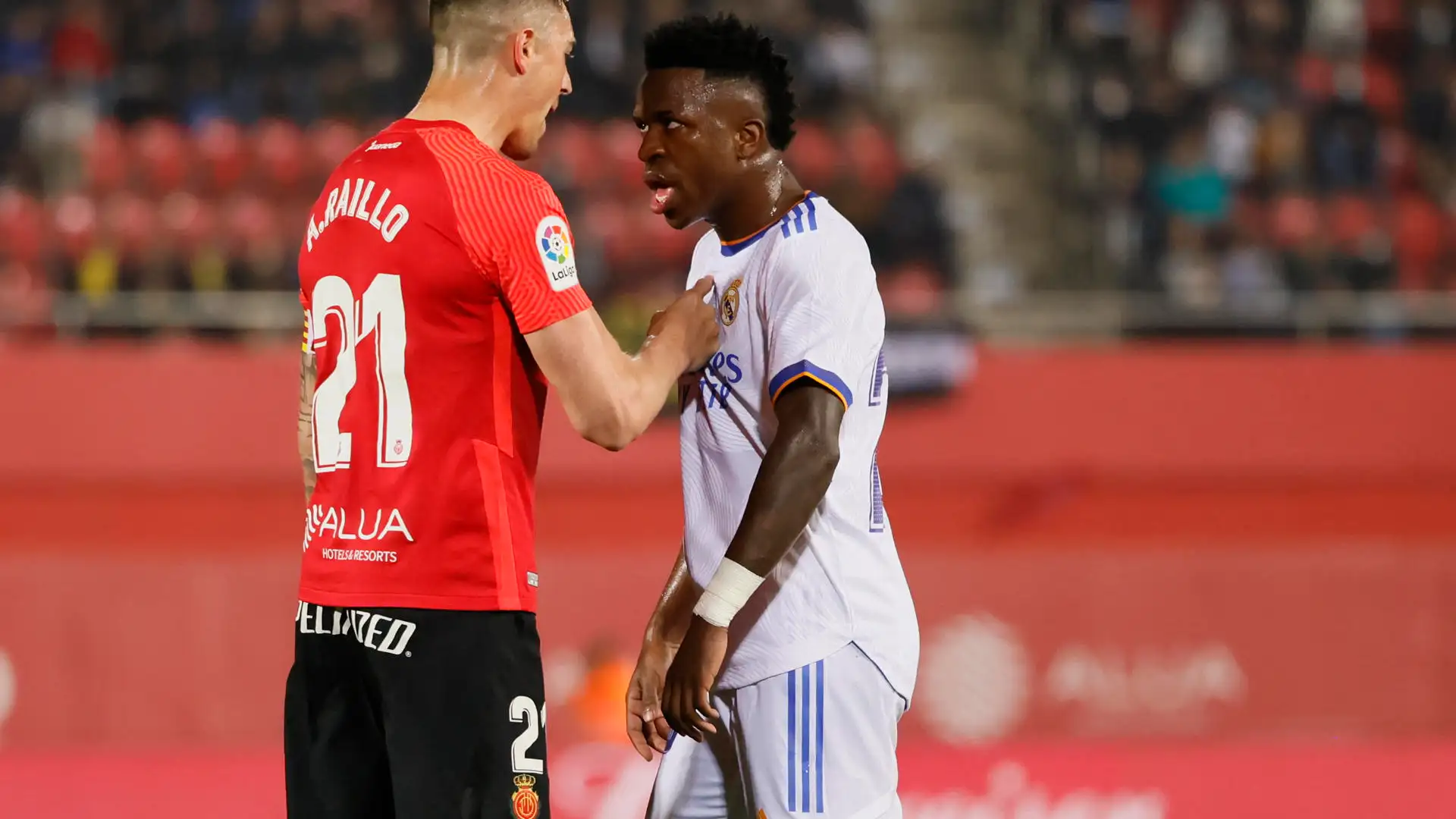 Antonio Raíllo y Vinícius, cara a cara Antonio Raíllo y Vinícius, cara a cara