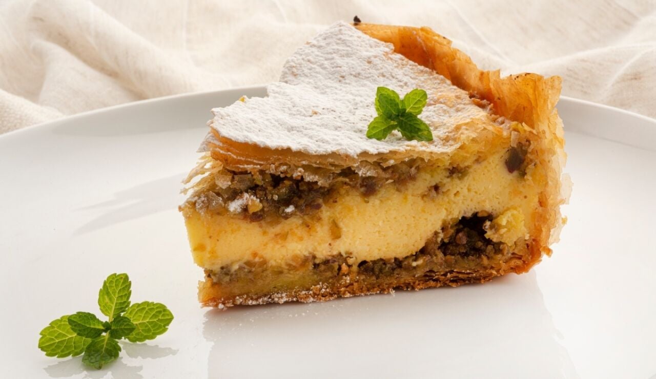 Una tarta fácil y escandalosamente rica: baklava de pistachos y crema de queso