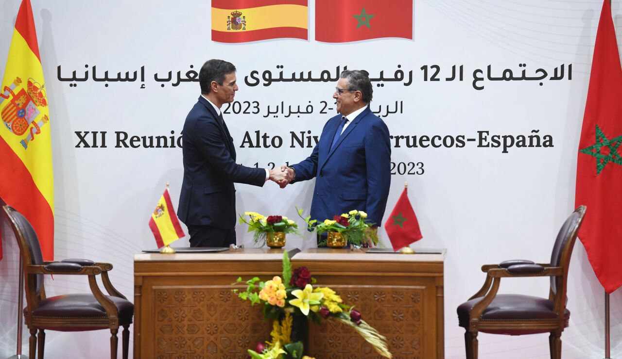 El presidente del Gobierno, Pedro Sánchez y el jefe de Gobierno del Reino de Marruecos, Aziz Ajanuch