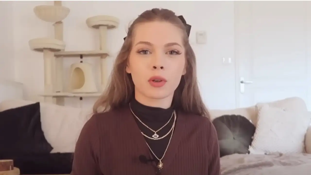 La 'youtuber' francesa La 'youtuber' francesa