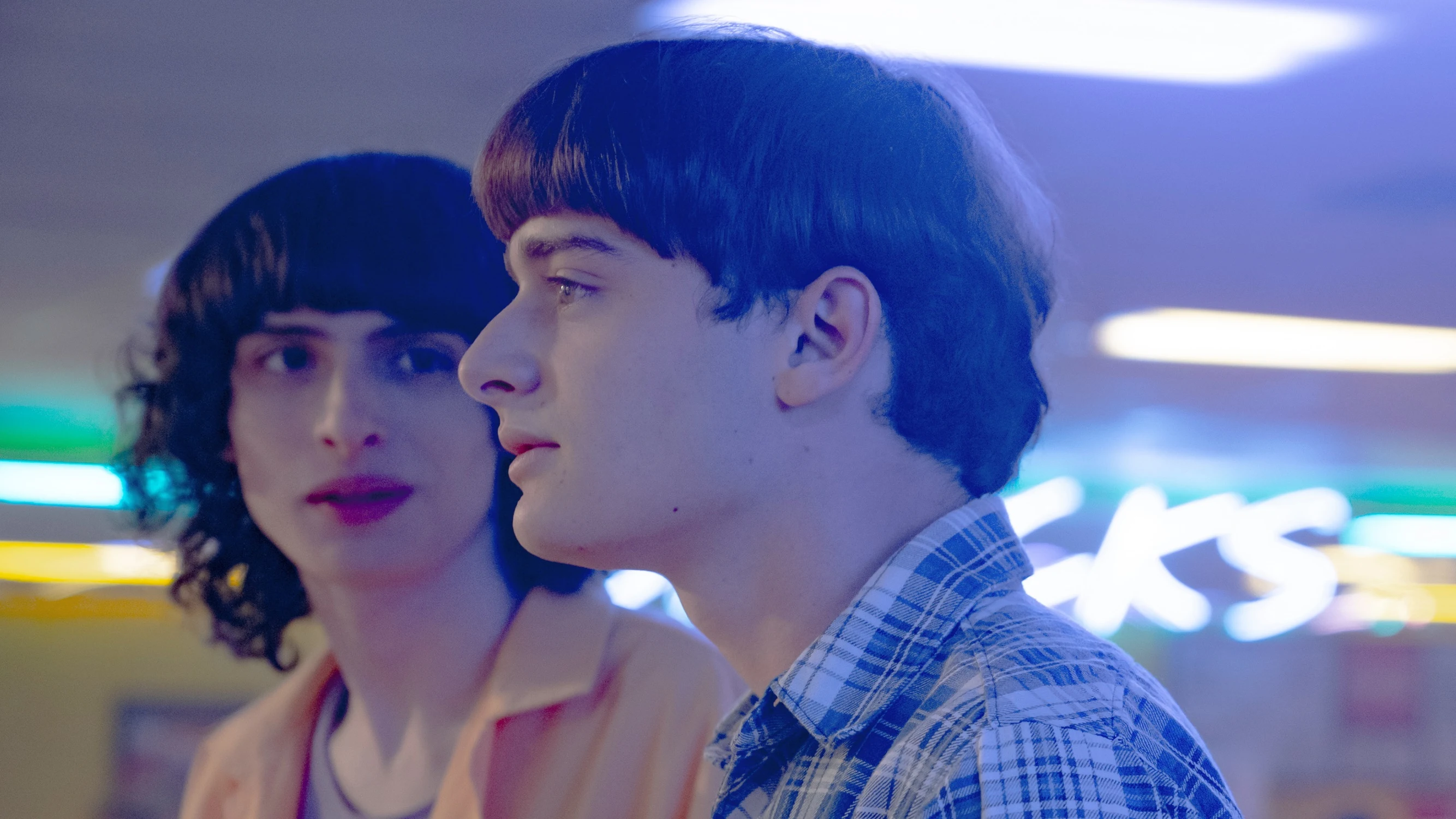 Finn Wolfhard y Noah Schnapp como Mike y Will como 'Stranger Things' Finn Wolfhard y Noah Schnapp como Mike y Will como 'Stranger Things'