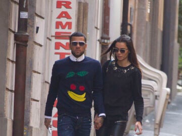 Dani Alves y Joana Sanz