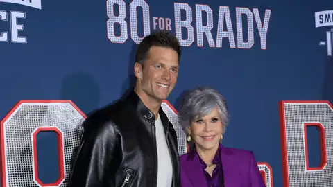 Tom Brady junto a Jane Fonda Tom Brady junto a Jane Fonda