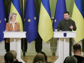 El presidente ucraniano, Volodímir Zelenski, y la presidenta de la Comisión Europea, Ursula von der Leyen El presidente ucraniano, Volodímir Zelenski, y la presidenta de la Comisión Europea, Ursula von der Leyen