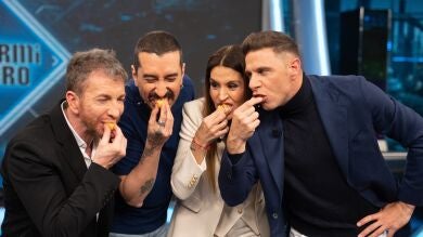 Marron enseña a Joaquín y Susana Saborido cómo se cocinan las croquetas... ¡de agua!
