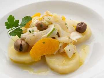 Arguiñano: receta de la famosa ensalada malagueña de patata, bacalao y naranja Arguiñano: receta de la famosa ensalada malagueña de patata, bacalao y naranja
