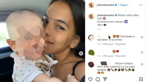 Julia Nakamatsu con su hija Abril en brazos Julia Nakamatsu con su hija Abril en brazos