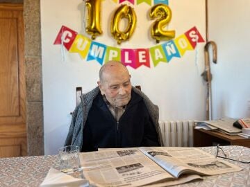 Don Dositeo, un cura de Pontevedra que cumple 102 años