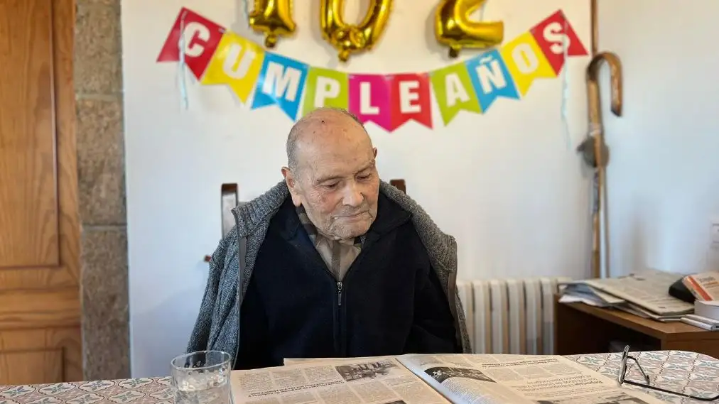 Don Dositeo, un cura de Pontevedra que cumple 102 años Don Dositeo, un cura de Pontevedra que cumple 102 años