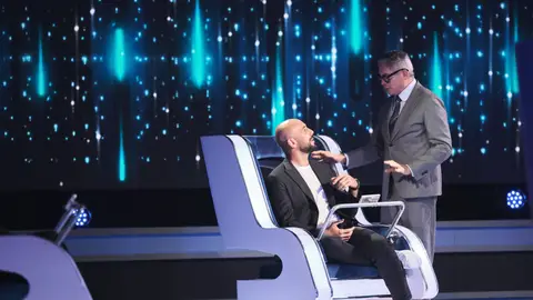 La confesión más extraña de Pepe Reina en ‘El círculo de los famosos’: “Hay jugadores que se han parecido a ovnis” La confesión más extraña de Pepe Reina en ‘El círculo de los famosos’: “Hay jugadores que se han parecido a ovnis”