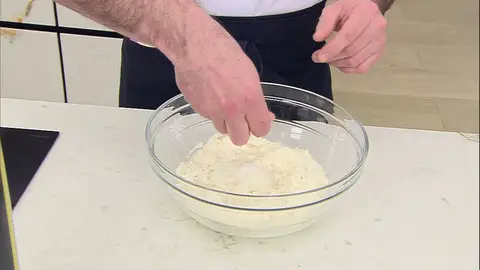 Elabora la masa del pan Elabora la masa del pan