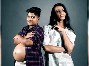 Una pareja transgénero de la India