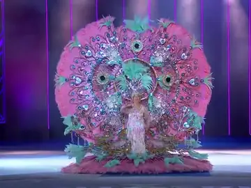 América González, elegida Reina de los Mayores del Carnaval de Santa Cruz de Tenerife América González, elegida Reina de los Mayores del Carnaval de Santa Cruz de Tenerife