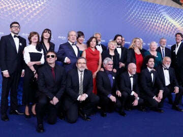  La Junta de la Academia de Cine posa para los medios gráficos en la alfombra roja de la 37 Gala de los Premios Goya