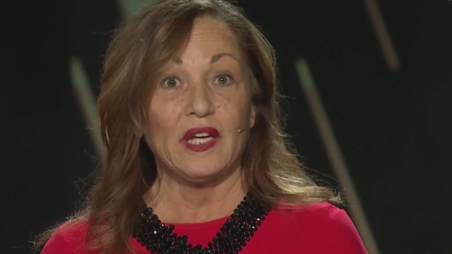 El polémico mensaje de Isabel Díaz Ayuso agradeciendo el homenaje de la viuda de Saura a la sanidad madrileña El polémico mensaje de Isabel Díaz Ayuso agradeciendo el homenaje de la viuda de Saura a la sanidad madrileña