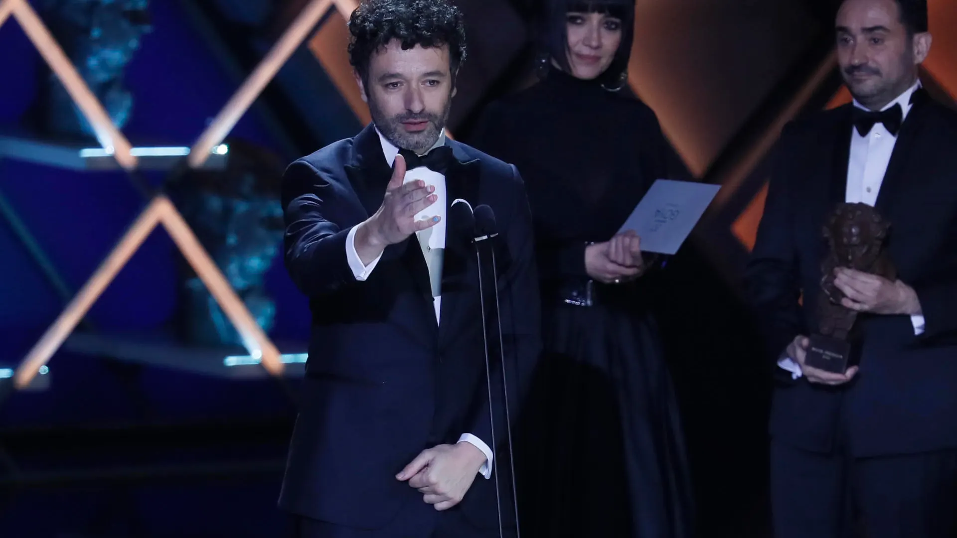 Rodrigo Sorogoyen tras recibir el premio a mejor direcci&oacute;n 'As Bestas'
