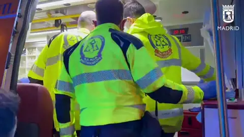 Herido con arma blanca el dueño de un locutorio en un atraco en Vicálvaro (Madrid) Antena 3 Noticias