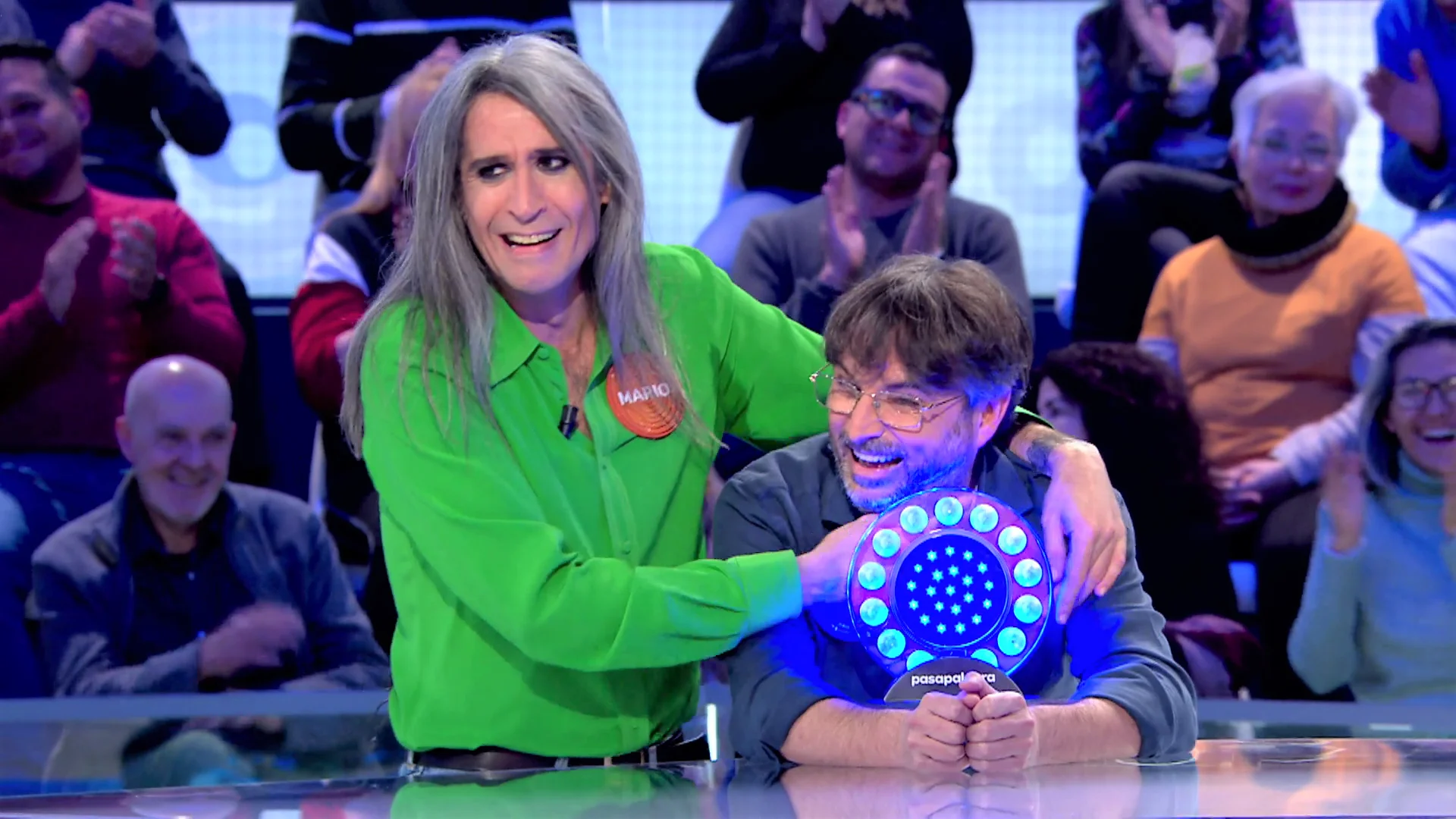 Mario Vaquerizo concede a Jordi Évole un inesperado regalo: “Qué bonito es el compañerismo” Mario Vaquerizo concede a Jordi Évole un inesperado regalo: “Qué bonito es el compañerismo”