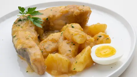 Receta de congrio en salsa de azafrán, de Arguiñano: "Para los amantes de lo bueno" Receta de congrio en salsa de azafrán, de Arguiñano: "Para los amantes de lo bueno"