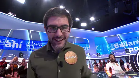 ¡Lo da todo! Juanra Bonet es pillado ‘Bailando por ahí’ en ‘Pasapalabra’ ¡Lo da todo! Juanra Bonet es pillado ‘Bailando por ahí’ en ‘Pasapalabra’