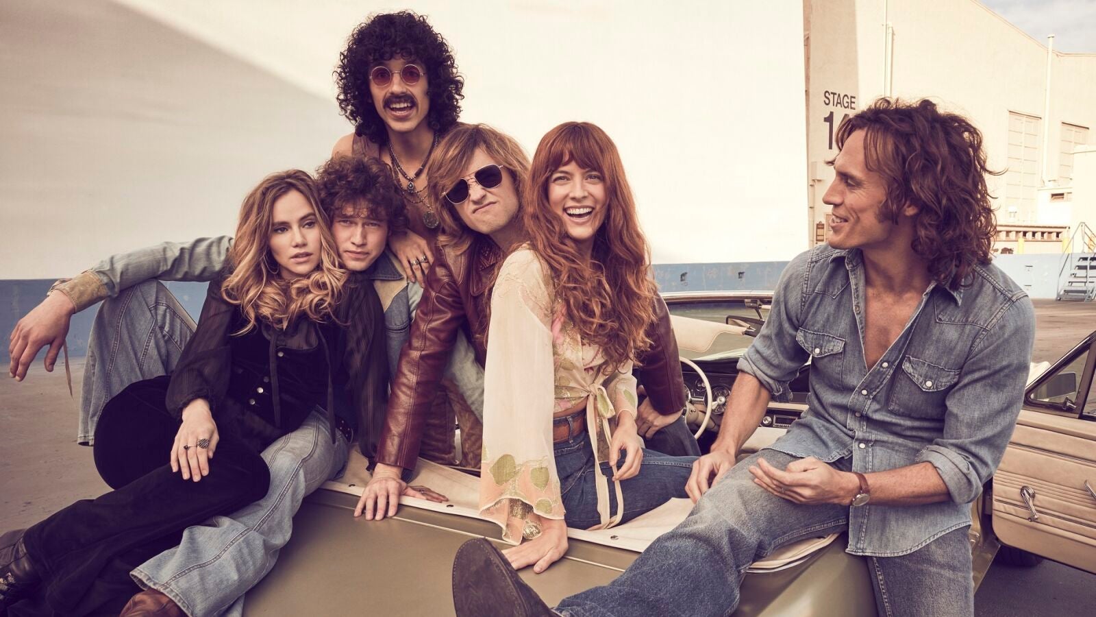 ¿Tendrá 'Daisy Jones & The Six' temporada 2? Suki Waterhouse sabe cómo dar esperanzas